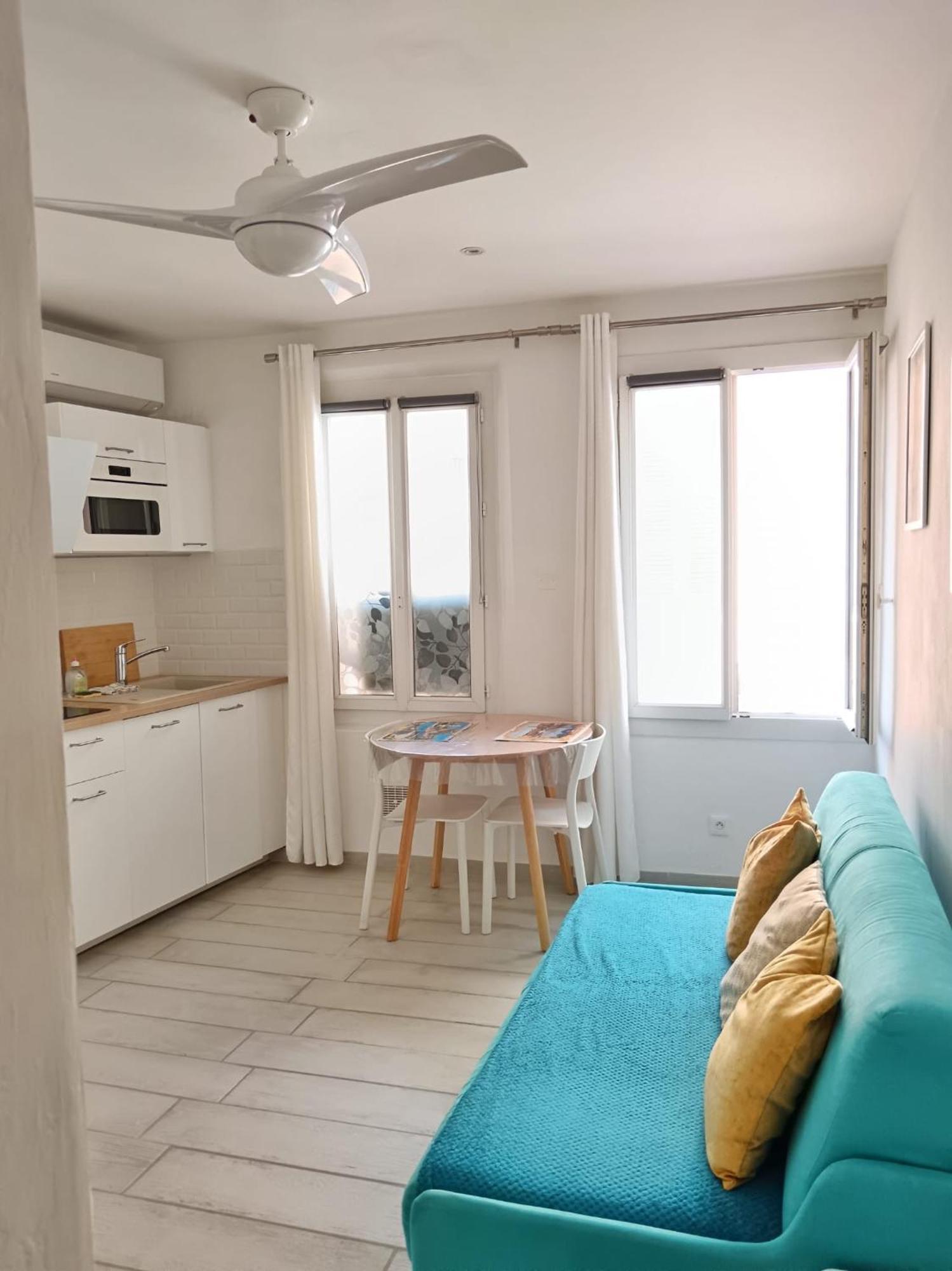 Superbe studio rue piétonne principale Sanary à côté du port Exterior foto